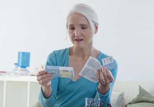 Streef bij hormonale substitutietherapie naar een zo laag mogelijke dosering en een zo kort mogelijke behandelduur.