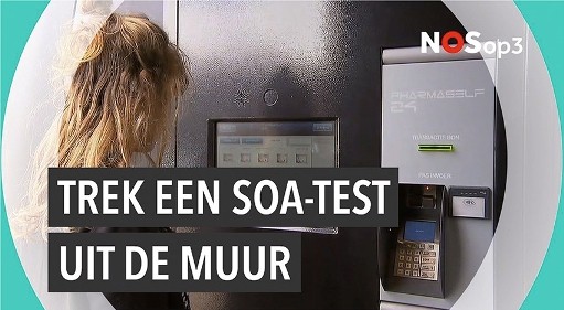In Den Haag kun je een soa-zelfafnametest uit de muur trekken