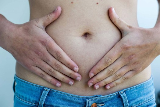 In de hypnotherapiesessies kregen patiënten voorstellingen aangeboden om de werking van de darmen en de pijnklachten te beïnvloeden.