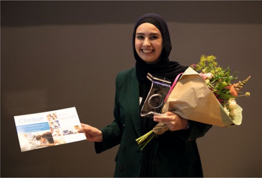 Siham Bouchareb, winnaar van de NHG-Wetenschapsprijs 2022: ‘Uit ons onderzoek blijkt dat het besluit om niet te vasten een moeilijk en dynamisch proces is voor moslims met diabetes. Dit besluit wordt vaak pas genomen, als de patiënten hun fysieke grenzen bereiken.’