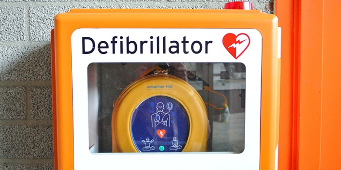 Defibrillator